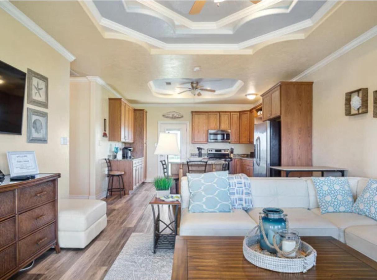 Fancy Nancy 2 Min Walk To Beach, Lyft, Pet-Friendly Bolivar Peninsula Exterior foto