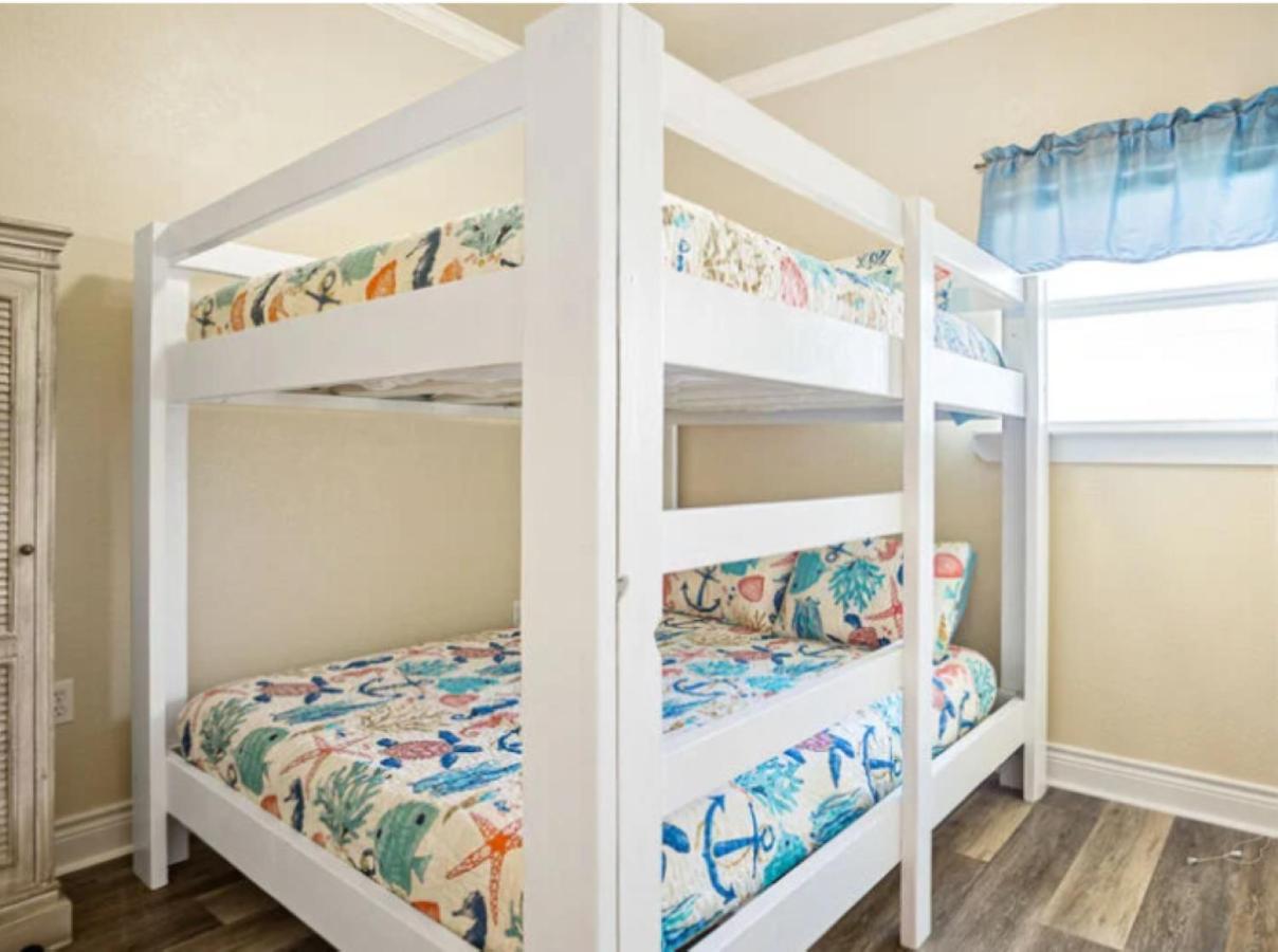 Fancy Nancy 2 Min Walk To Beach, Lyft, Pet-Friendly Bolivar Peninsula Exterior foto